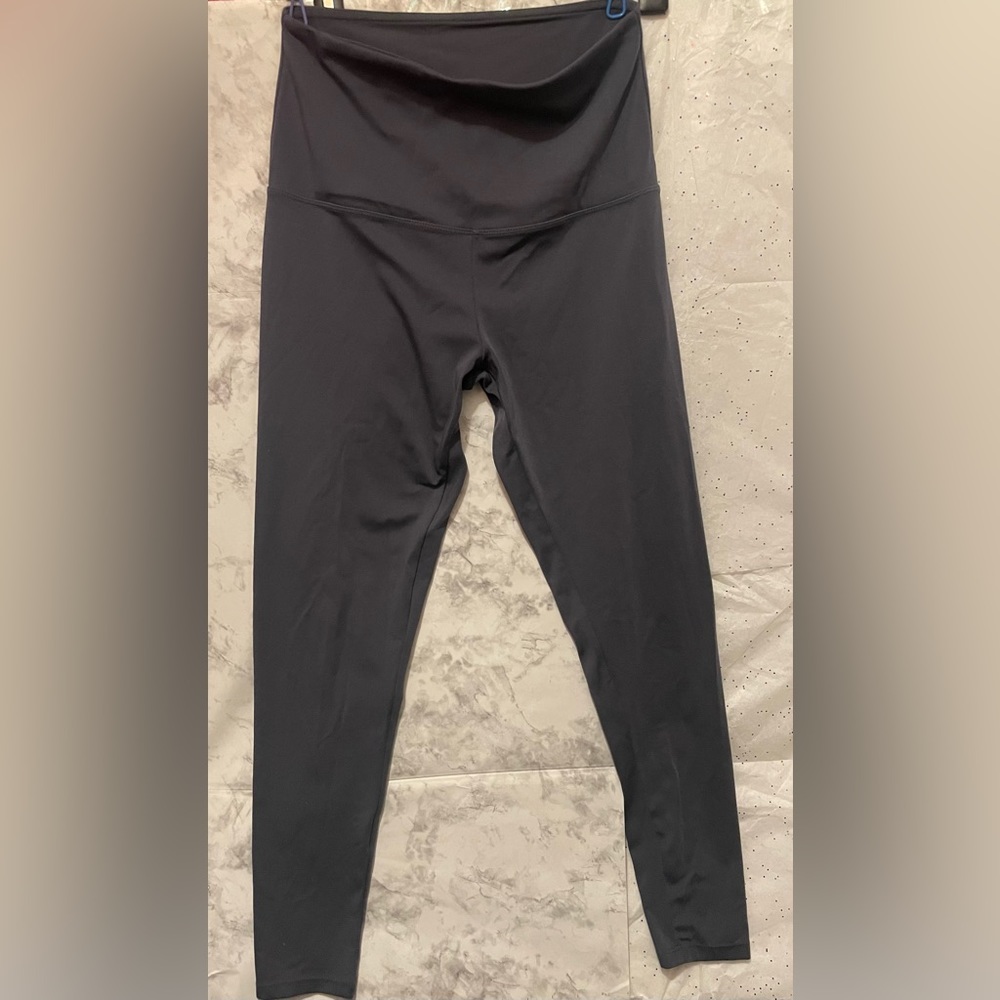 Tuff Athletics Woman’s Ultra Soft High Waist Yoga Pant Leggings sz S